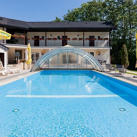 Perla Baltyku Hotell Pustkowo Exteriör bild